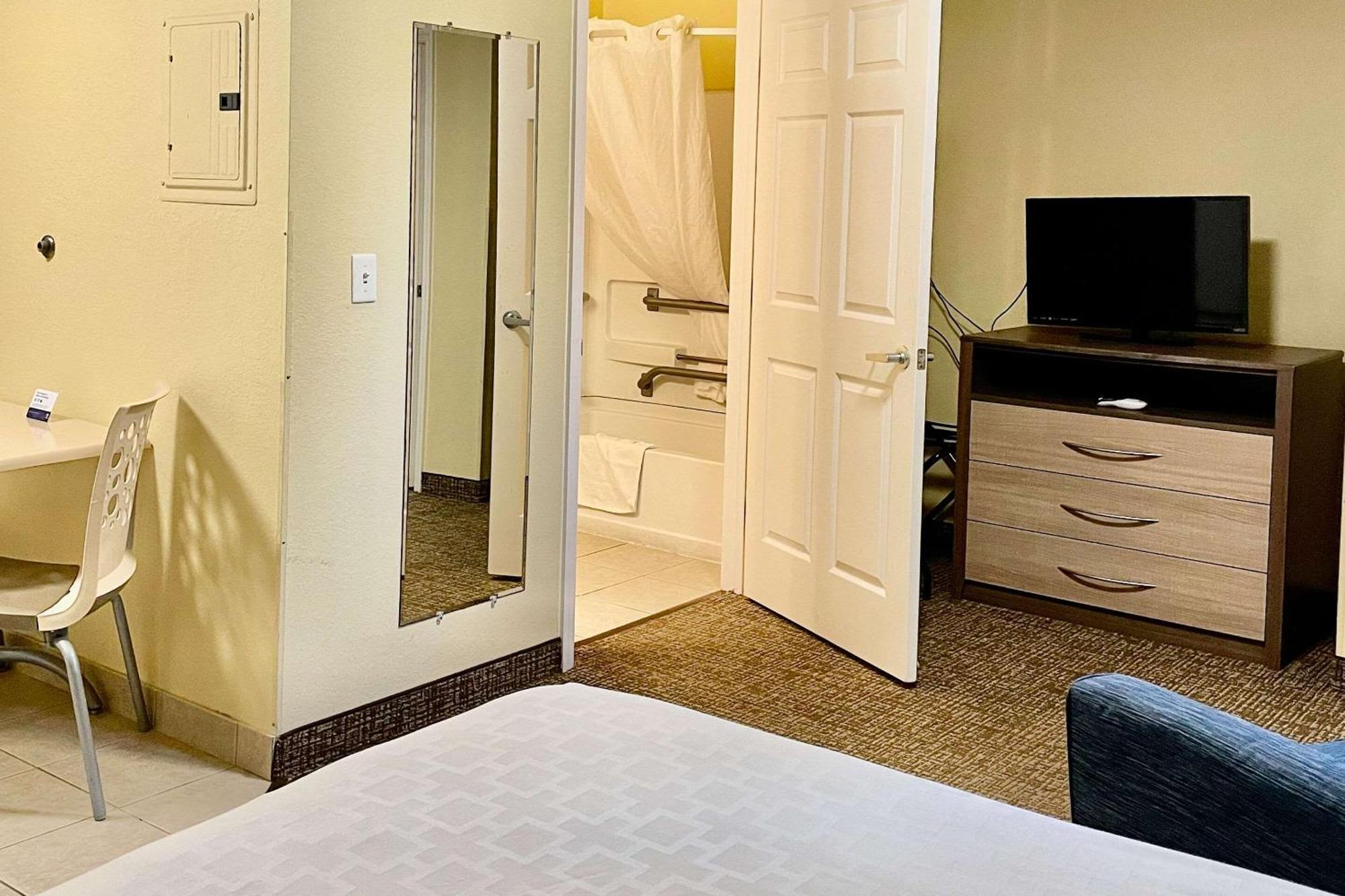 ซับเออร์เบิน เอ็กซ์เทนเดด สเตย์ โฮเทล Hotel ฟอร์ตไมเยอร์ ภายนอก รูปภาพ